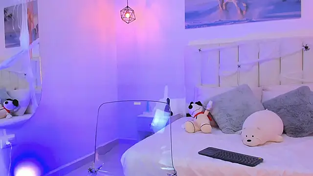 Snapshot of Hanna_ros33_ chatting on October 31, 2025, 1:06 am Hanna ros33 online show from October 31, 2025, 1:06 am