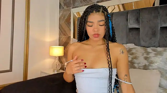 Snapshot of NaylaGrey chatting on October 10, 2025, 11:31 am NaylaGrey online show from October 10, 2025, 11:31 am