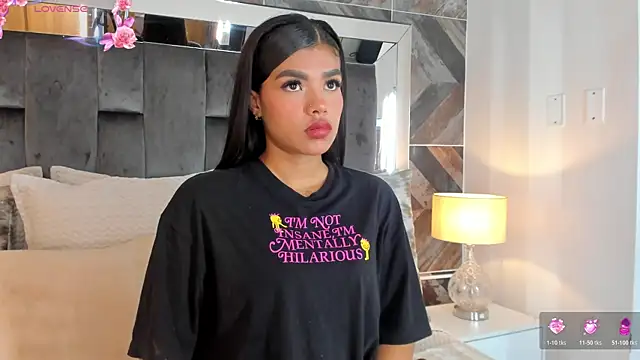 Snapshot of NaylaGrey chatting on November 7, 2025, 12:16 pm NaylaGrey online show from November 7, 2025, 12:16 pm