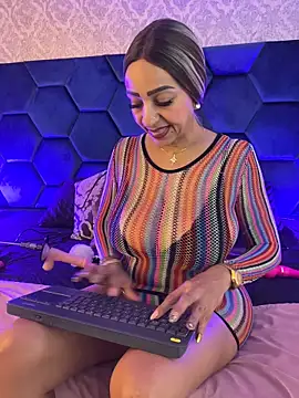 Angelina Roa online show from May 15, 2026, 2:57 pm