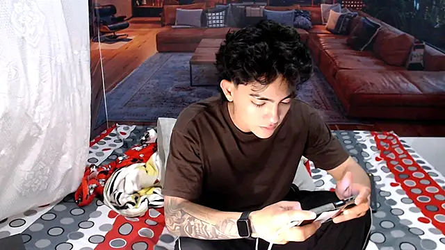 RomeoMillerr online show from June 21, 2026, 4:59 am