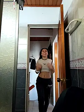 Snapshot of _TOMOE chatting on October 26, 2025, 9:21 pm TOMOE online show from October 26, 2025, 9:21 pm