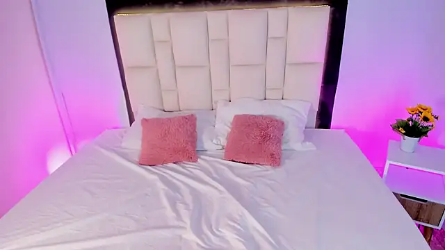 Snapshot of Athenea__fox chatting on October 11, 2025, 11:20 am Athenea fox online show from October 11, 2025, 11:20 am