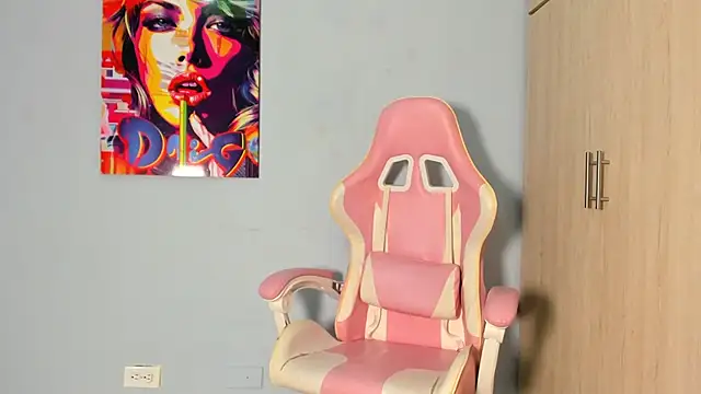 Snapshot of Athenea__fox chatting on November 7, 2025, 11:54 am Athenea fox online show from November 7, 2025, 11:54 am