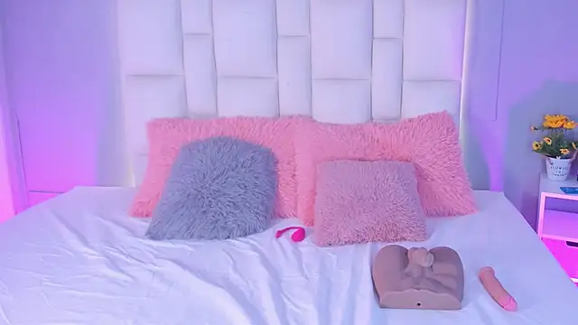 Snapshot of Athenea__fox chatting on November 25, 2025, 11:32 am Athenea fox online show from November 25, 2025, 11:32 am