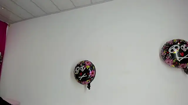 XaanderGrey online show from October 7, 2025, 7:00 pm