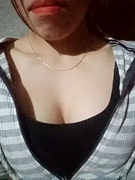 Snapshot of nhinhi-sexy chatting on October 7, 2025, 6:05 pm nhinhi-sexy online show from October 7, 2025, 6:05 pm