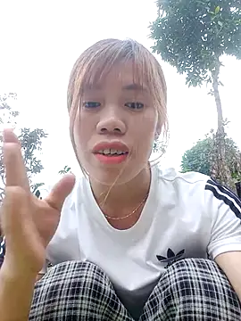 Snapshot of nhinhi-sexy chatting on October 31, 2025, 12:55 am nhinhi-sexy online show from October 31, 2025, 12:55 am