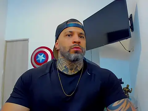 Snapshot of JoshRigby chatting on October 6, 2025, 7:44 pm JoshRigby online show from October 6, 2025, 7:44 pm