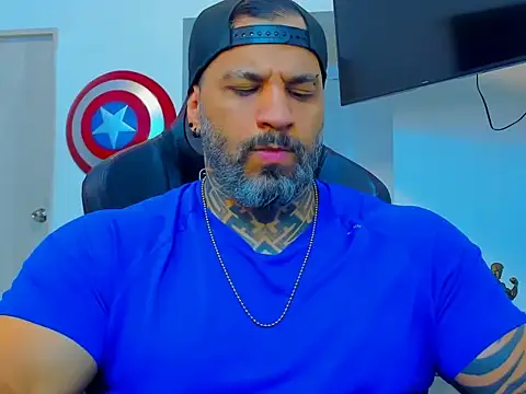 Snapshot of JoshRigby chatting on October 14, 2025, 7:47 pm JoshRigby online show from October 14, 2025, 7:47 pm