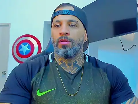 Snapshot of JoshRigby chatting on October 15, 2025, 7:25 pm JoshRigby online show from October 15, 2025, 7:25 pm