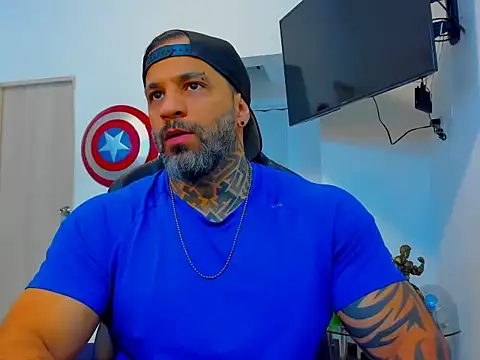 Snapshot of JoshRigby chatting on October 19, 2025, 8:53 pm JoshRigby online show from October 19, 2025, 8:53 pm