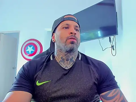 Snapshot of JoshRigby chatting on October 28, 2025, 7:38 pm JoshRigby online show from October 28, 2025, 7:38 pm