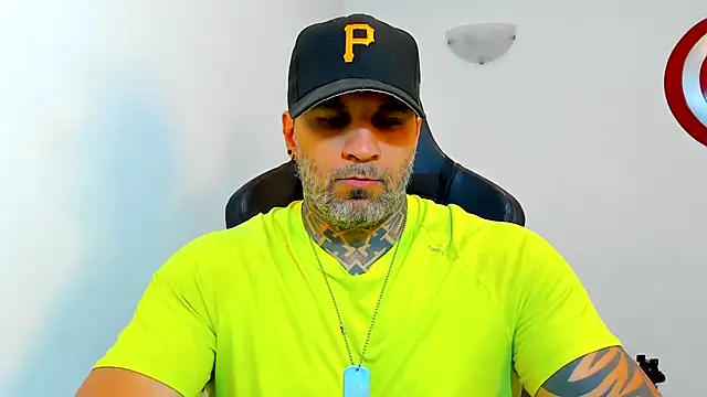 Snapshot of JoshRigby chatting on July 7, 2026, 7:51 pm JoshRigby online show from July 7, 2026, 7:51 pm