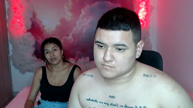 Charly and laura online show from October 18, 2025, 7:03 pm