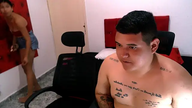 Charly and laura online show from November 10, 2025, 7:13 pm