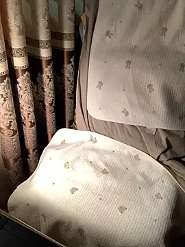 Lydia-a online show from April 17, 2026, 2:53 pm