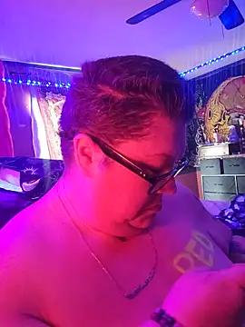 Snapshot of violentviolet68 chatting on May 31, 2026, 5:53 pm violentviolet68 online show from May 31, 2026, 5:53 pm