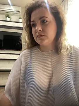 Snapshot of AliseShyness chatting on September 30, 2025, 7:46 am AliseShyness online show from September 30, 2025, 7:46 am