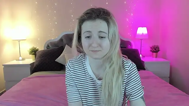 CamillaDreamer online show from February 3, 2026, 6:24 pm