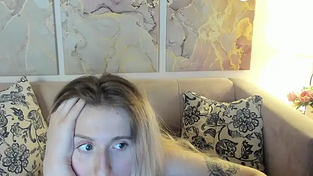 CamillaDreamer online show from May 14, 2026, 10:16 pm