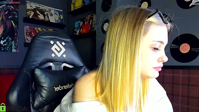 KarinaBroks online show from January 15, 2026, 10:31 am