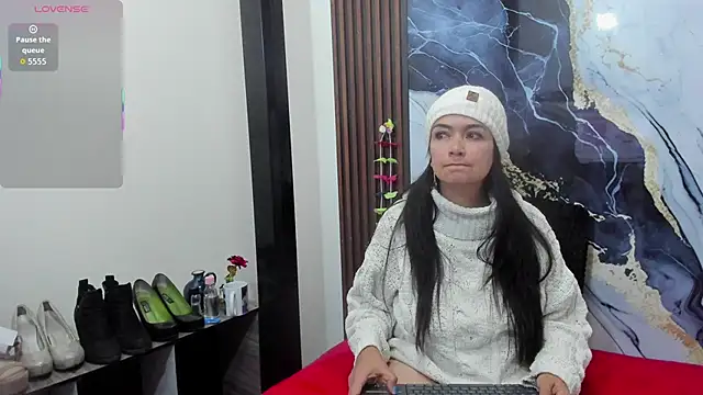 Snapshot of angelinee39 chatting on October 24, 2025, 9:17 am angelinee39 online show from October 24, 2025, 9:17 am