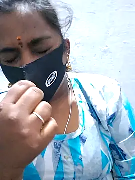 Snapshot of Tamil_Hot_Sindhu chatting on November 8, 2025, 5:56 pm Tamil Hot Sindhu online show from November 8, 2025, 5:56 pm