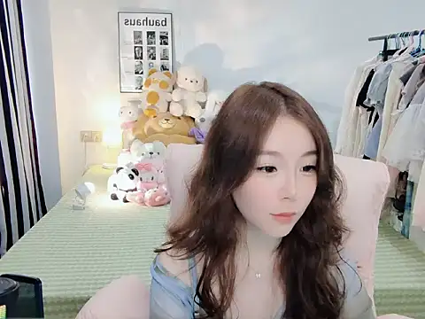 Snapshot of Gardenia-222 chatting on October 17, 2025, 6:16 am Gardenia-222 online show from October 17, 2025, 6:16 am