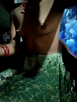 Snapshot of Lona2525 chatting on November 3, 2025, 7:37 pm Lona2525 online show from November 3, 2025, 7:37 pm