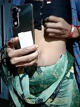 Snapshot of Lona2525 chatting on November 9, 2025, 8:51 pm Lona2525 online show from November 9, 2025, 8:51 pm