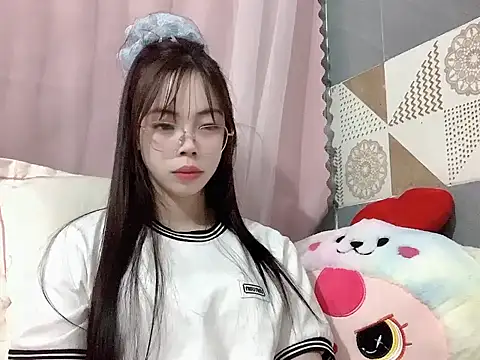 Snapshot of Ellie039 chatting on October 26, 2025, 10:25 pm Ellie039 online show from October 26, 2025, 10:25 pm