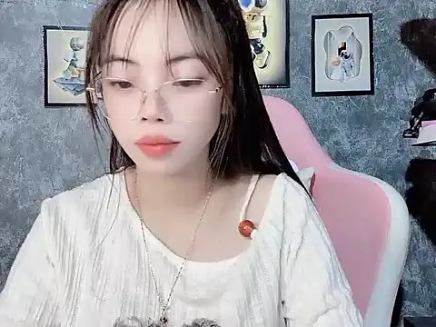 Snapshot of Ellie039 chatting on November 6, 2025, 4:41 pm Ellie039 online show from November 6, 2025, 4:41 pm