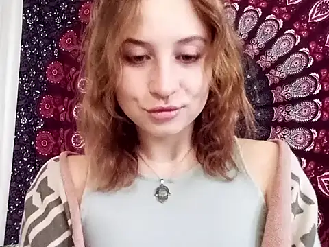 Snapshot of AdalynKiss chatting on October 2, 2025, 6:20 am AdalynKiss online show from October 2, 2025, 6:20 am