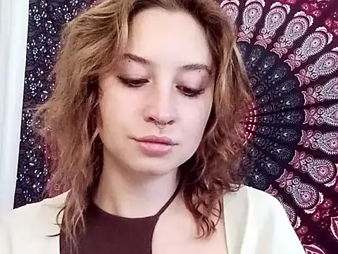 Snapshot of AdalynKiss chatting on October 8, 2025, 6:11 am AdalynKiss online show from October 8, 2025, 6:11 am