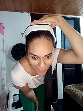 Snapshot of QueenBDSM chatting on October 24, 2025, 1:57 am QueenBDSM online show from October 24, 2025, 1:57 am