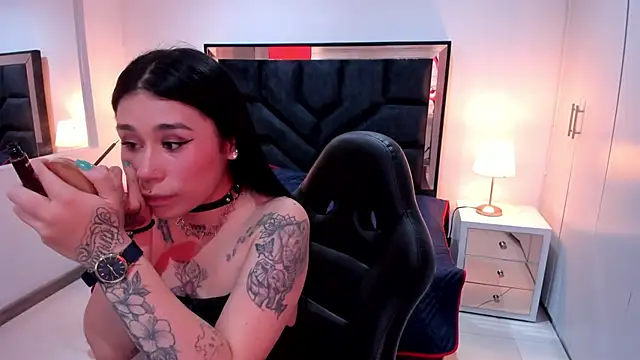 Snapshot of SusanVilla chatting on November 11, 2025, 7:47 pm SusanVilla online show from November 11, 2025, 7:47 pm