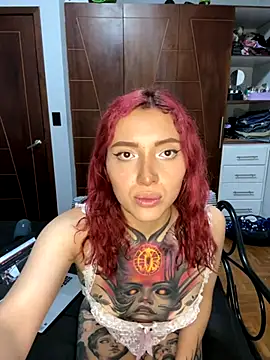 Snapshot of SelenaRouge1 chatting on November 29, 2025, 3:42 am SelenaRouge1 online show from November 29, 2025, 3:42 am