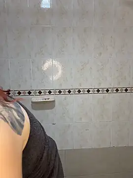 Snapshot of SelenaRouge1 chatting on February 14, 2026, 1:57 am SelenaRouge1 online show from February 14, 2026, 1:57 am