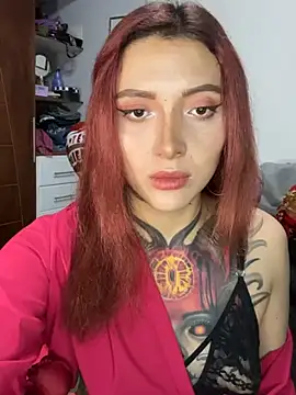 Snapshot of SelenaRouge1 chatting on February 15, 2026, 3:36 am SelenaRouge1 online show from February 15, 2026, 3:36 am