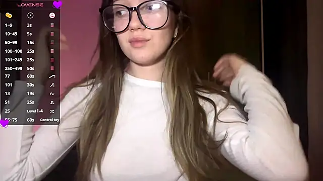 EmiIyKitty online show from February 16, 2026, 2:46 pm