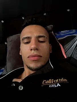 Snapshot of wiland_hot23 chatting on October 7, 2025, 1:19 pm wiland hot23 online show from October 7, 2025, 1:19 pm