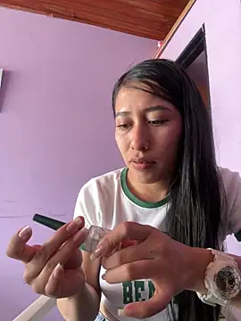 Amelia Rivas online show from March 31, 2026, 6:19 pm