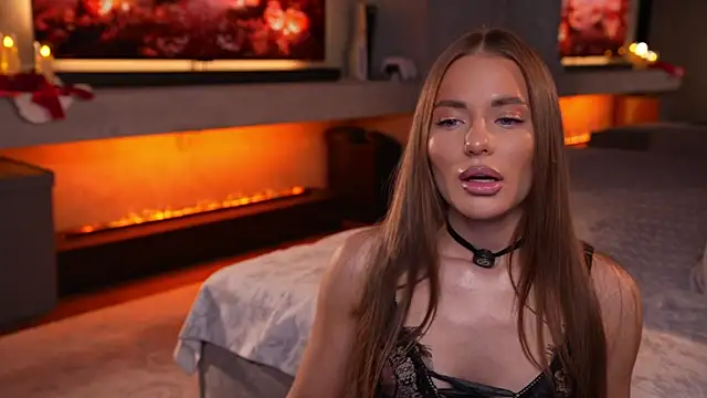 AlexisGraysX online show from November 12, 2025, 10:09 pm