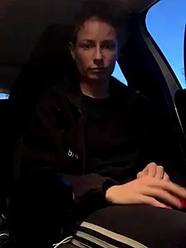 Snapshot of GoldenPussy1329 chatting on November 10, 2025, 5:12 pm GoldenPussy1329 online show from November 10, 2025, 5:12 pm