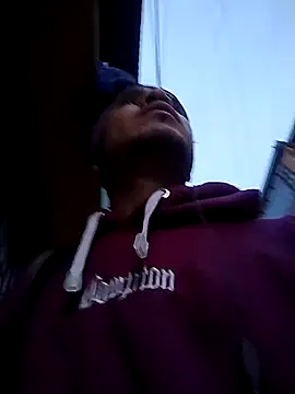 Snapshot of Angel_3-0 chatting on November 6, 2025, 10:43 pm Angel 3-0 online show from November 6, 2025, 10:43 pm