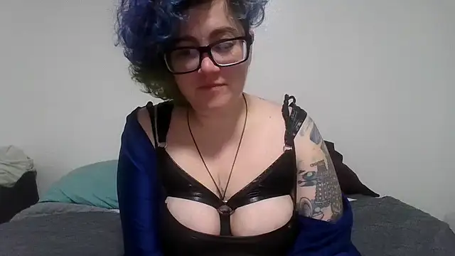 Snapshot of daniak90 chatting on October 3, 2025, 8:33 am daniak90 online show from October 3, 2025, 8:33 am