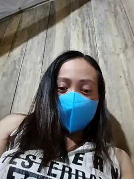 Snapshot of Tuyet_xx chatting on October 12, 2025, 2:49 pm Tuyet xx online show from October 12, 2025, 2:49 pm