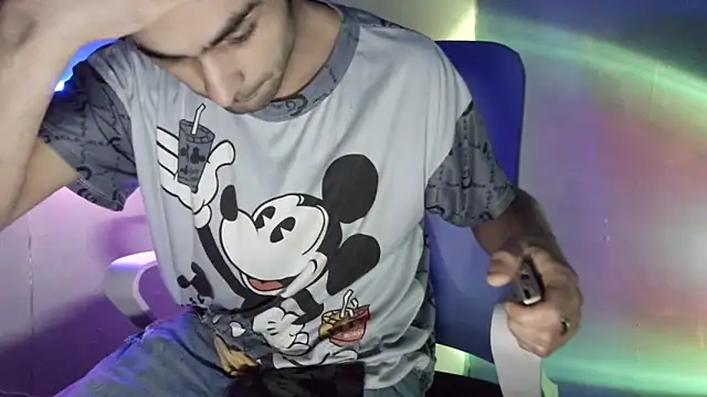 highinhtxx online show from May 9, 2026, 1:38 pm