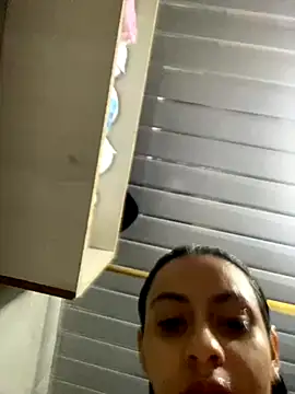 miluwatson online show from September 28, 2025, 7:52 pm